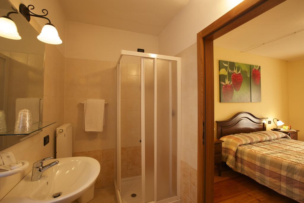 Agriturismo Al Picchio Villa Ala Kamer foto